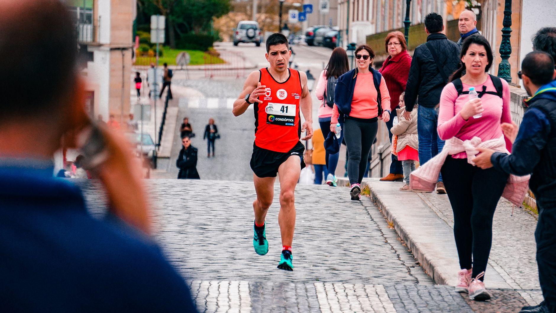 Essential Gear Checklist for First-Time Ultrarunners